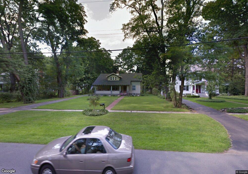 7 Sunnyside Rd, Schenectady, NY 12302 - photo 1