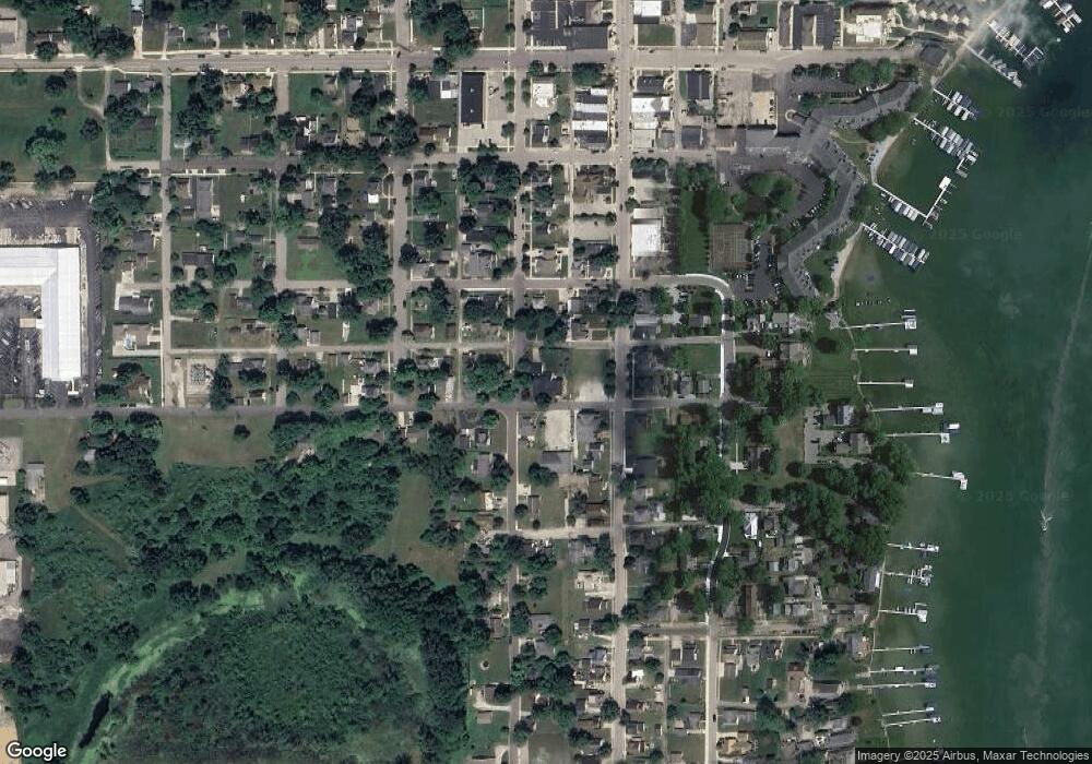 117 W Mill St, Culver, IN 46511 - photo 1