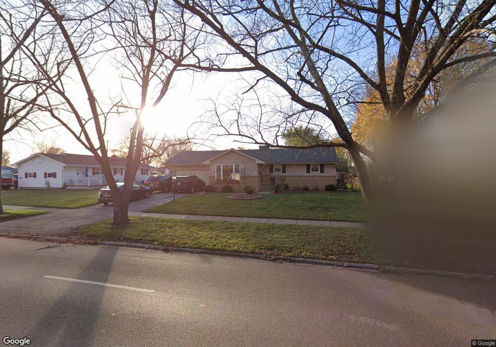 636 N Edgelawn Dr unit 2, Aurora, IL 60506 - photo 1