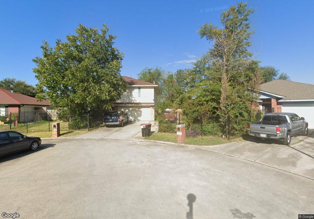 10127 Rosbrook Dr, Houston, TX 77038 - photo 1