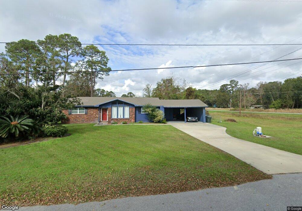 208 N Lake Dr, Brunswick, GA 31525 - photo 1