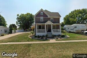 421 E 4th St, Readlyn, IA 50668
