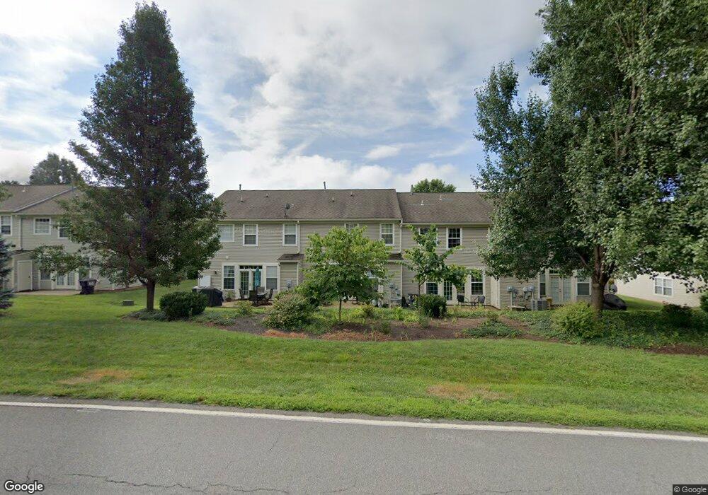 1022 Somer Chase Ct, Charlottesville, VA 22911 - photo 1