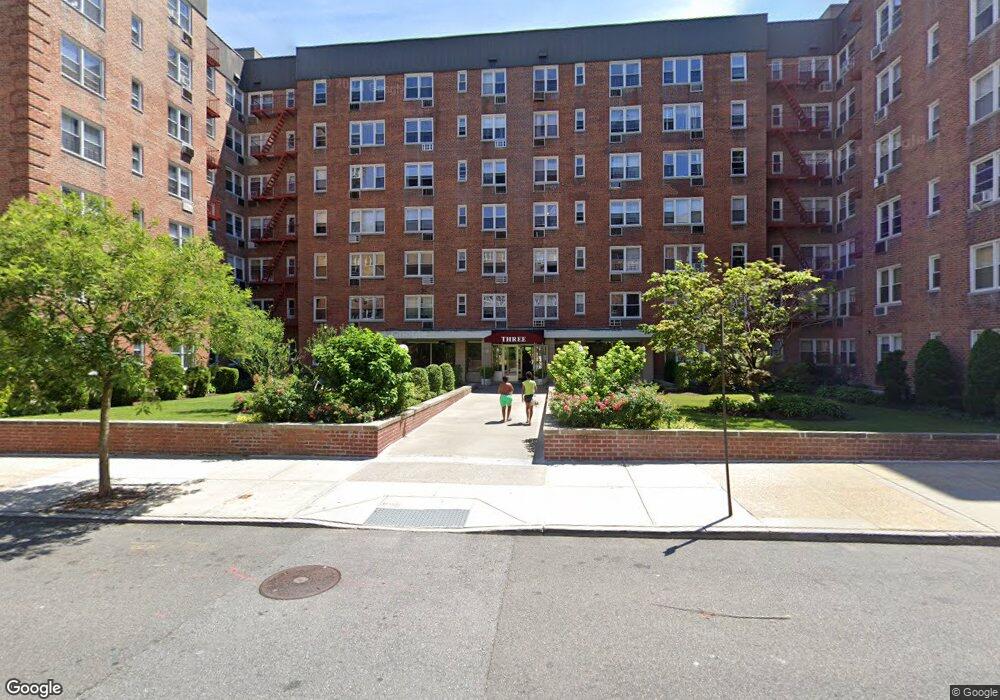 Sadore Lane Gardens unit 6T, Yonkers, NY 10710 - photo 1