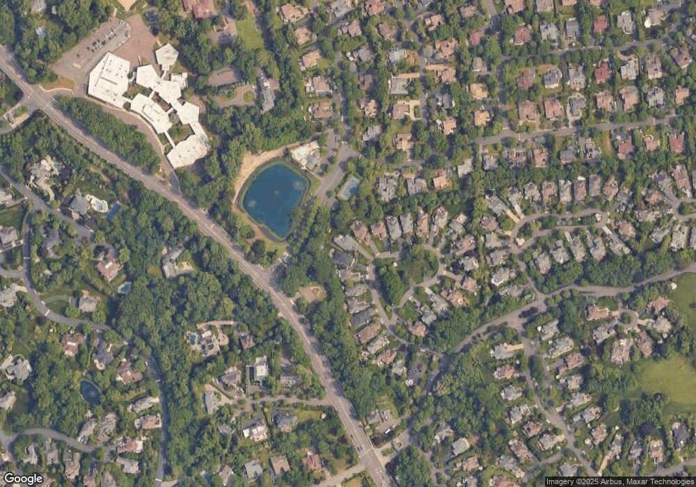 23 Claridge Cir, Manhasset, NY 11030 - photo 1