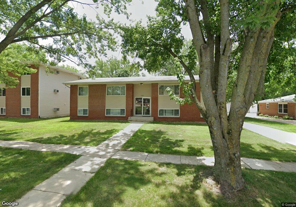 1465 & 1485 Meadowview Dr (20 Units), Marion, IA 52302 - photo 1
