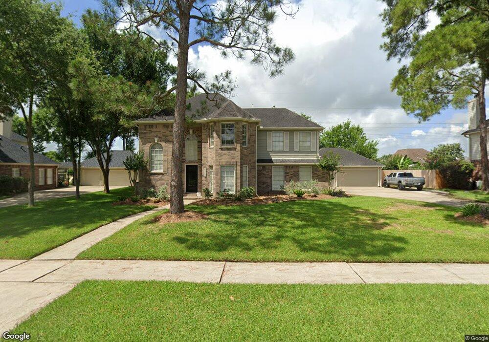1806 Middlecreek St, Friendswood, TX 77546 - photo 1
