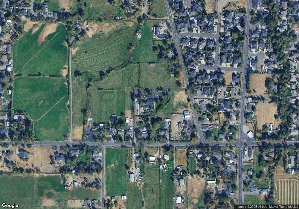 3301 Grant Rd, Central Point, OR 97502 - photo 1