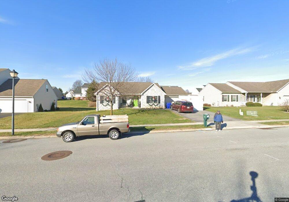 1155 Willow Creek Dr, Mount Joy, PA 17552 - photo 1