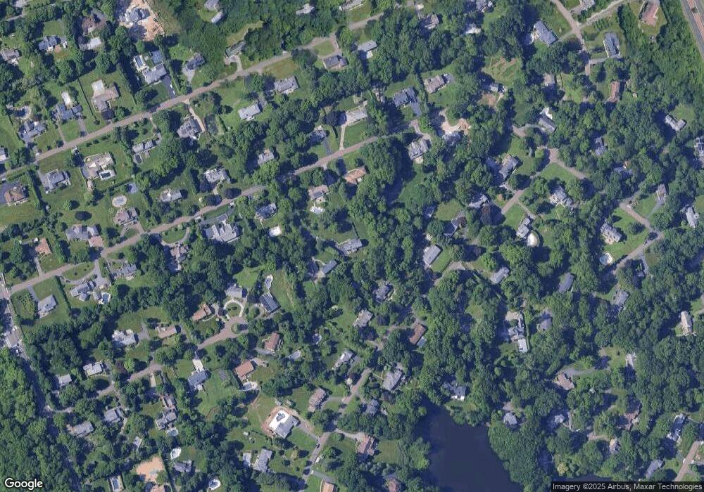 106 Stonehedge Dr N, Greenwich, CT 06831 - photo 1