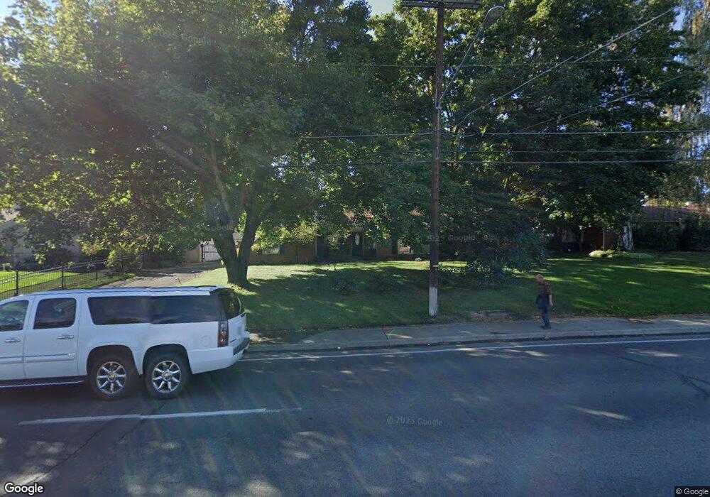 2010 Summitview Ave, Yakima, WA 98902 - photo 1