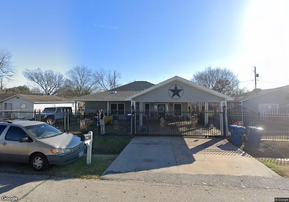 2302 Mooney Rd, Houston, TX 77093 - photo 1