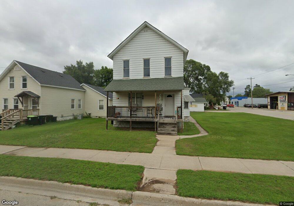 2026 10th Ave, Menominee, MI 49858 - photo 1