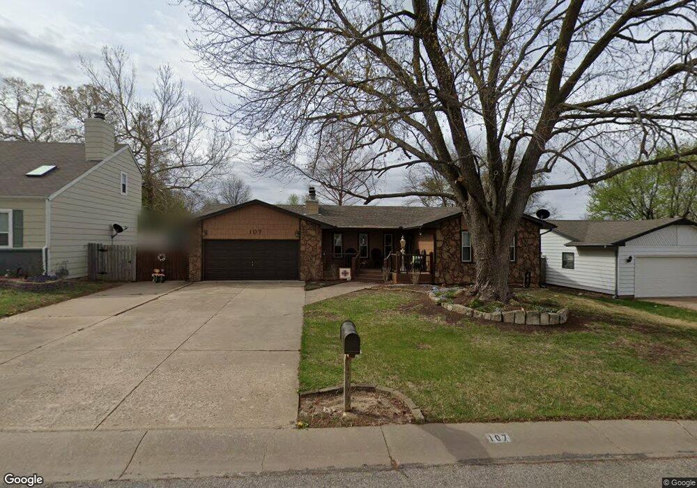 107 W Rockwood Blvd, Mulvane, KS 67110 - photo 1