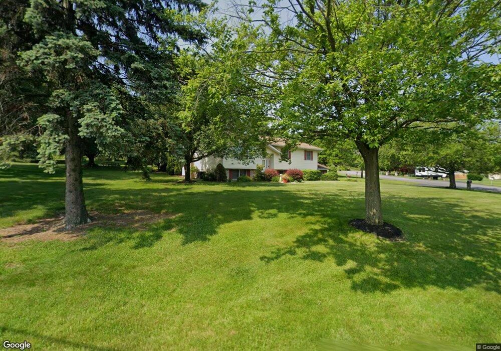 2208 Donovan Ct, Coplay, PA 18037 - photo 1