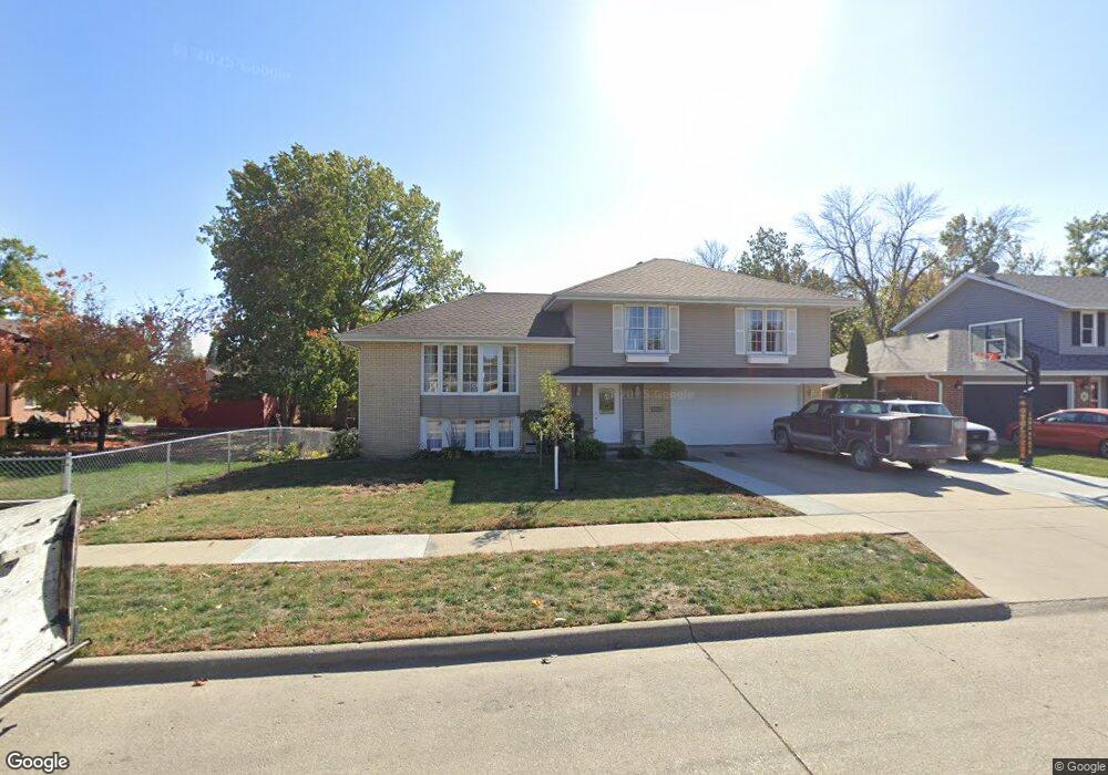 1511 N 6th Ave E, Newton, IA 50208 - photo 1