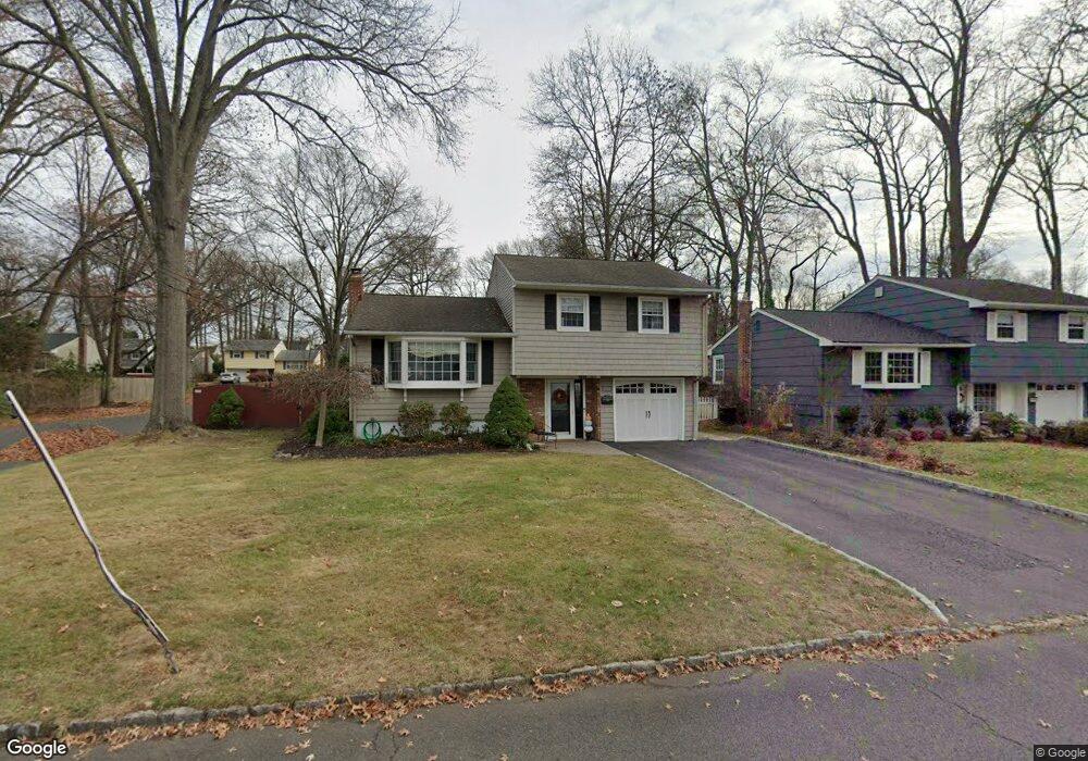 2094 Meadowview Rd, Scotch Plains, NJ 07076 - photo 1