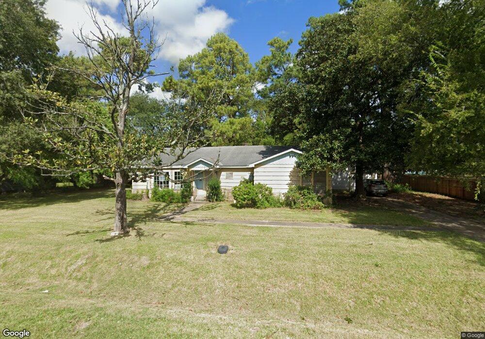 5609 Denmark St, Houston, TX 77028 - photo 1