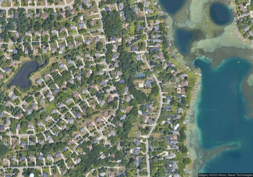 2757 West Bloomfield Oaks Dr, West Bloomfield, MI 48324 - photo 1