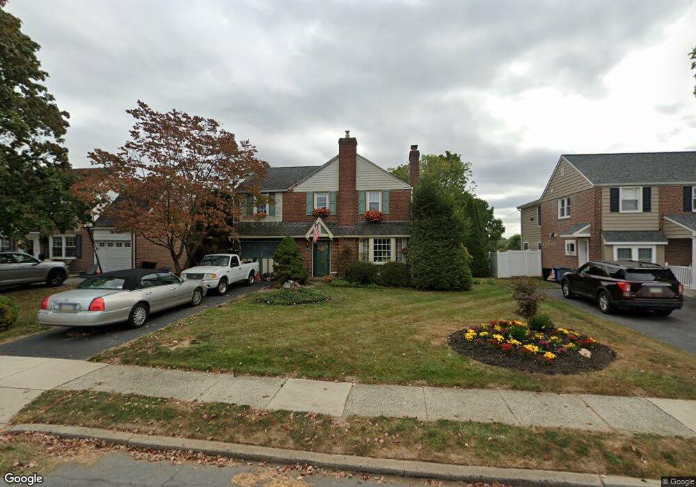 2410 N Greenhill Rd, Broomall, PA 19008 - photo 1