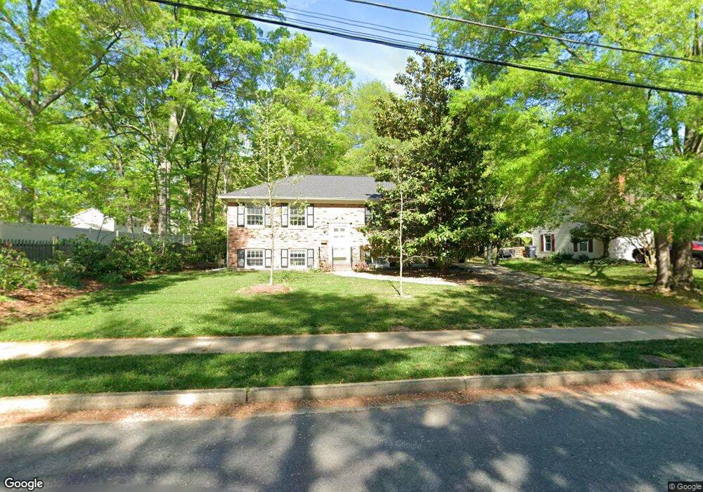 8326 Woodacre St, Alexandria, VA 22308 - photo 1