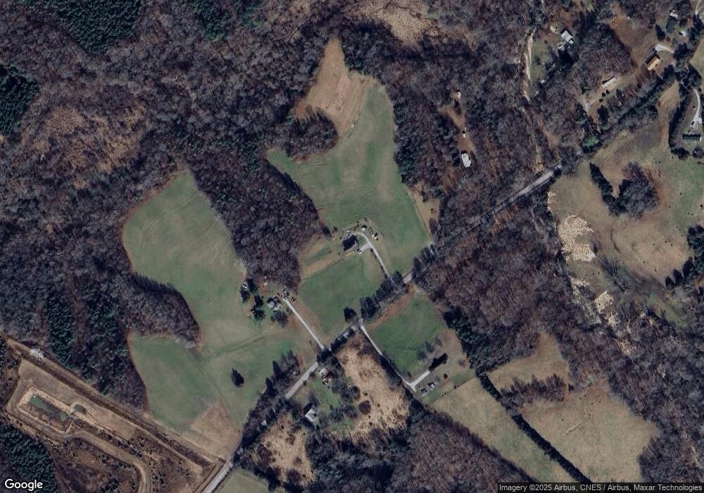 2271 Skyline Rd, South Hill, VA 23970 - photo 1