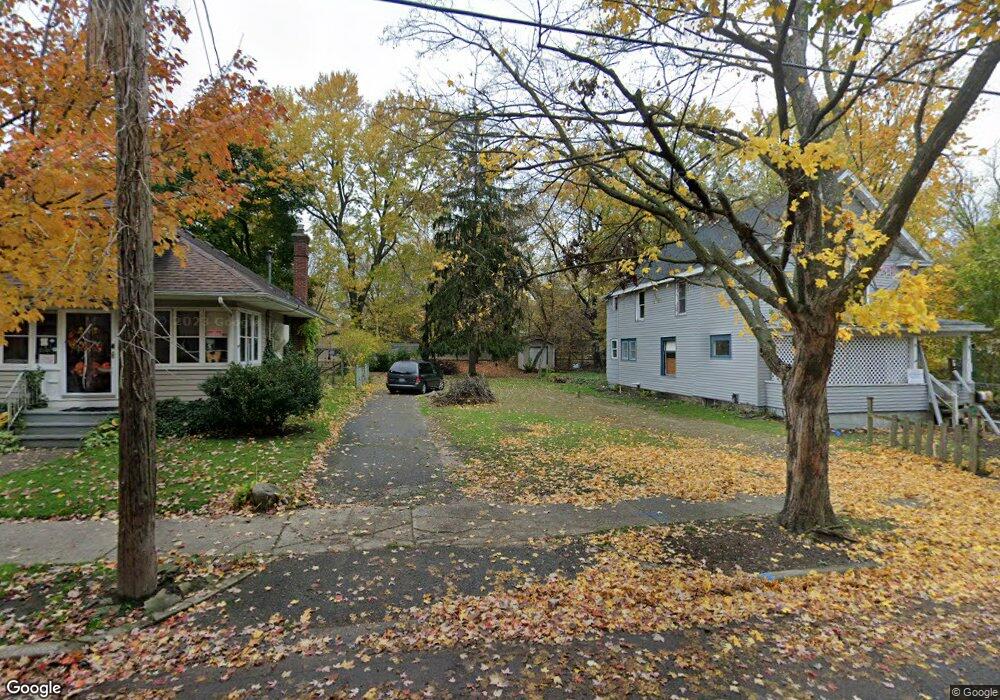 1710 Maplewood Ave, Lansing, MI 48910 - photo 1