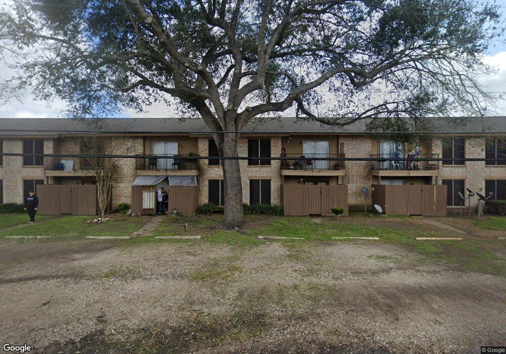 1905 Jephson Ln, Alvin, TX 77511 - photo 1