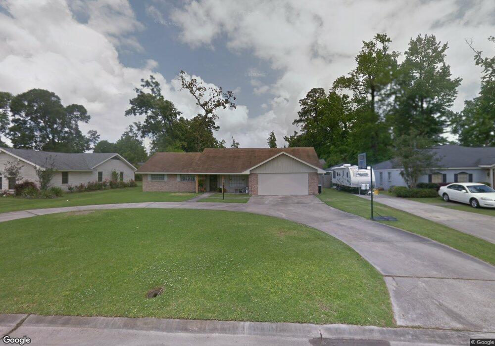 1514 S Chateau Cir, Lake Charles, LA 70605 - photo 1