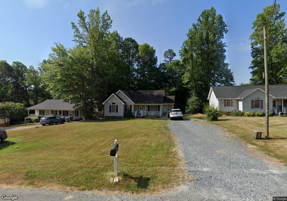 516 Kelly Cir, Asheboro, NC 27203 - photo 1