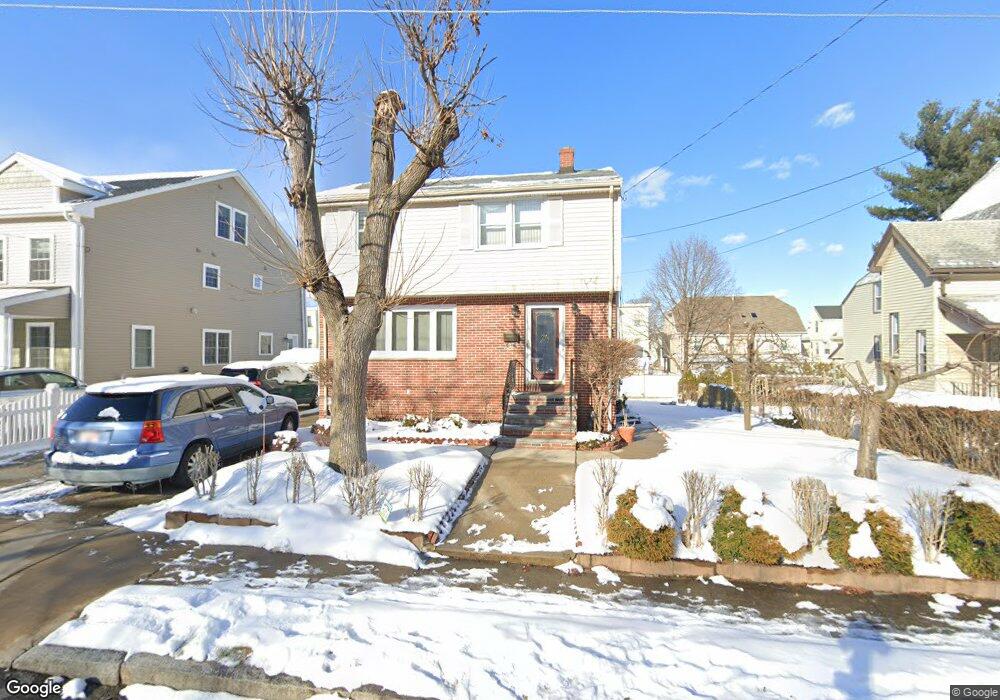 27 4th St, Medford, MA 02155 - photo 1