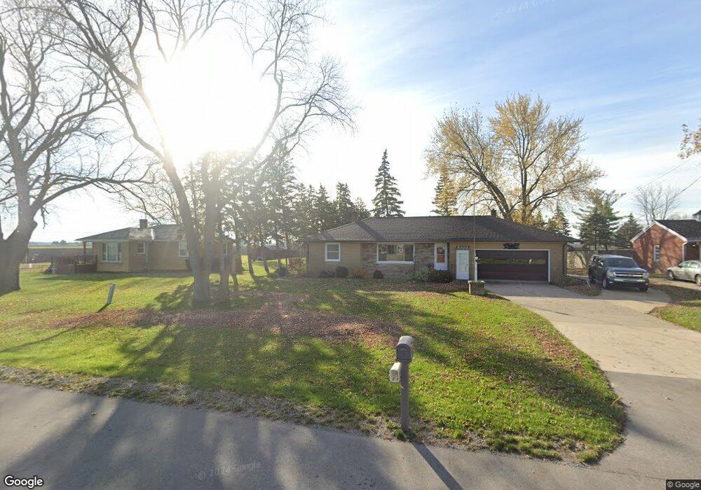 5320 E Holland Rd, Saginaw, MI 48601 - photo 1