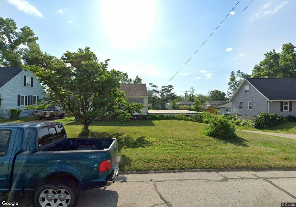 1018 36th St SE, Cedar Rapids, IA 52403 - photo 1