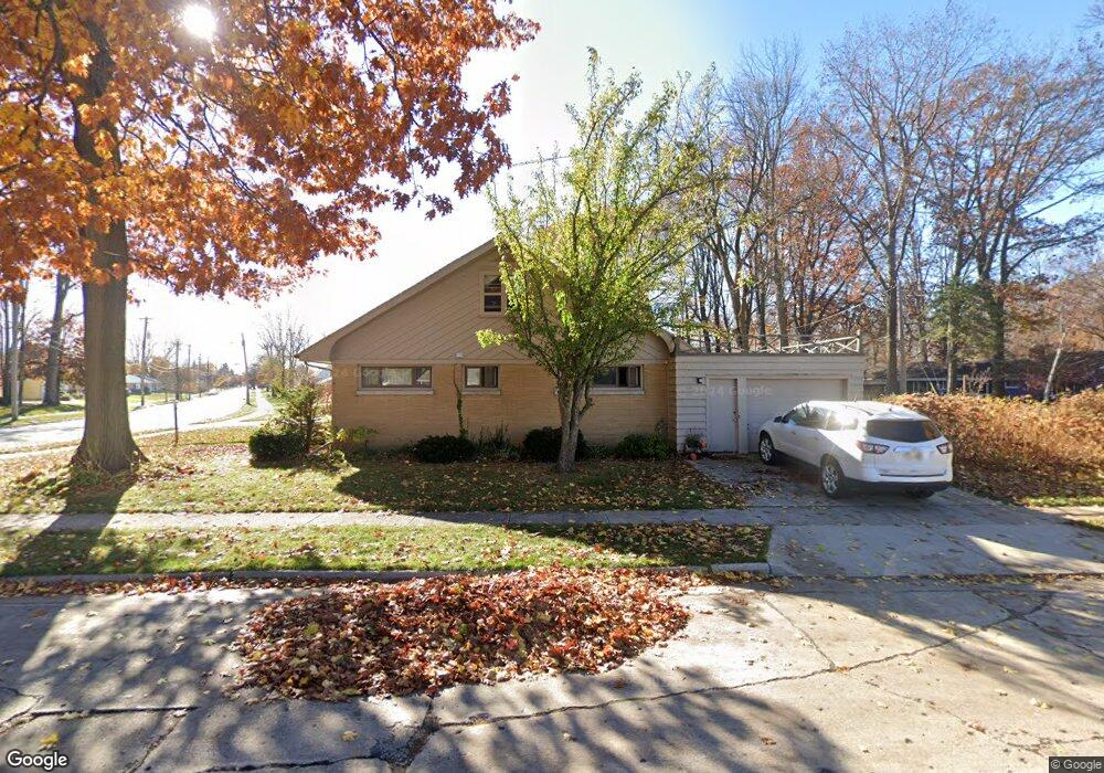 1428 N 21st St, Manitowoc, WI 54220 - photo 1