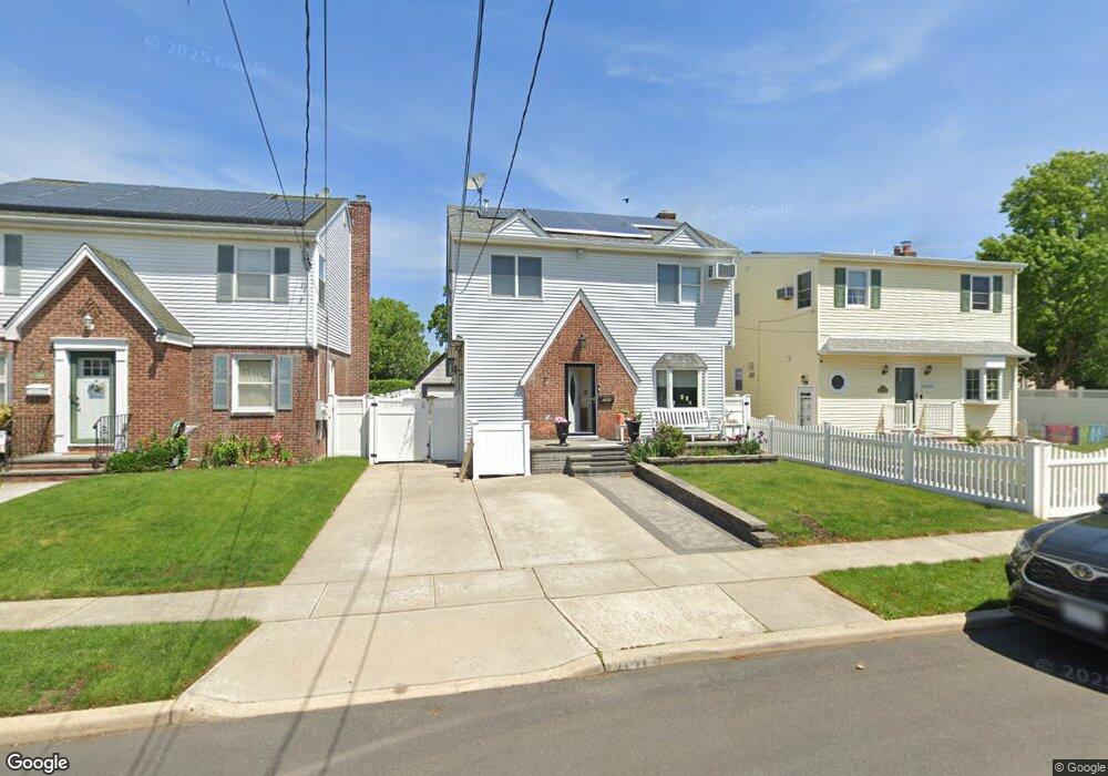 1004 Naple Ave, Franklin Square, NY 11010 - photo 1