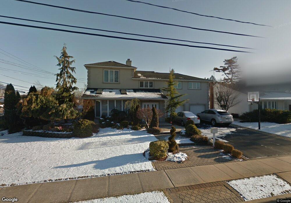 2082 Oliver Way, Merrick, NY 11566 - photo 1