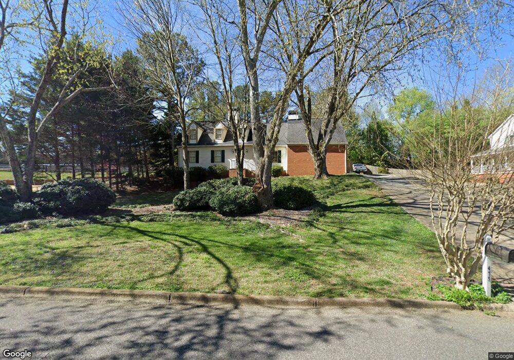 475 Saddle Creek Cir, Roswell, GA 30076 - photo 1