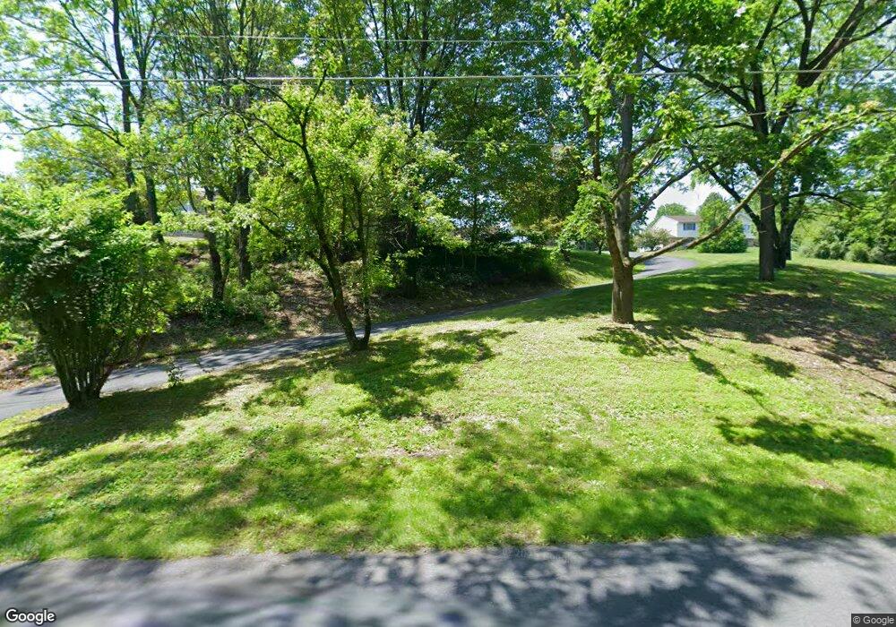 6230 Opossum Ln, Slatington, PA 18080 - photo 1