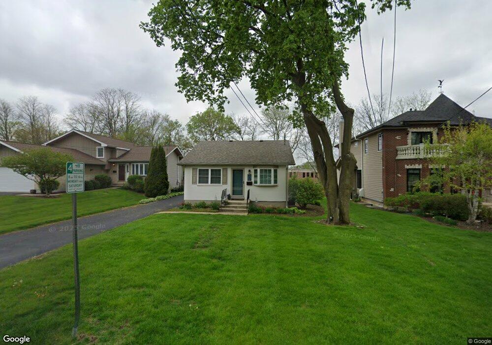 330 N Prospect St, Wheaton, IL 60187 - photo 1