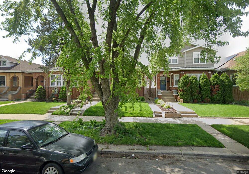 5233 W Oakdale Ave, Chicago, IL 60641 - photo 1