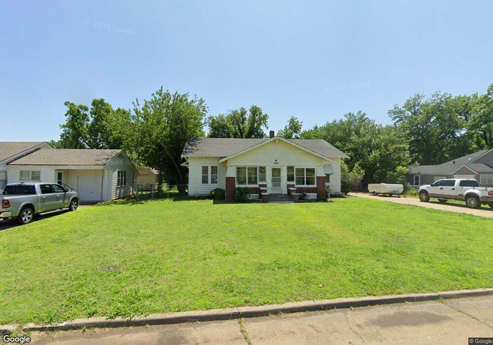 1031 E 3rd St, Cushing, OK 74023 - photo 1