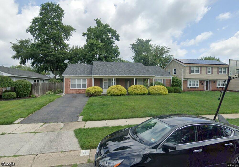 11 Elmwood Ln, Willingboro, NJ 08046 - photo 1