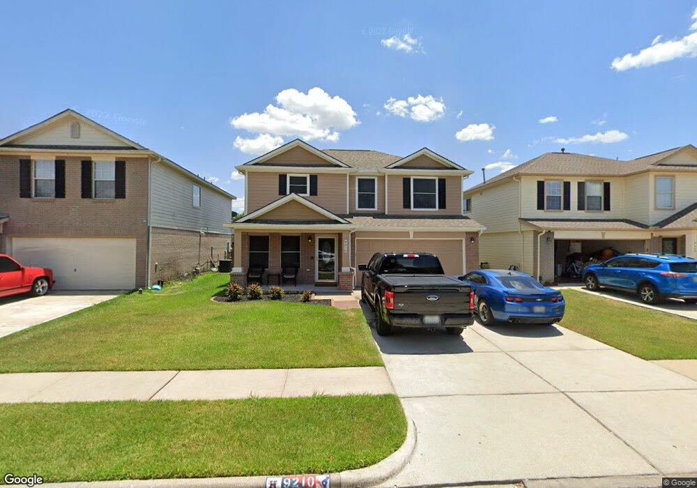 9210 Garfield Park Ln, Houston, TX 77075 - photo 1