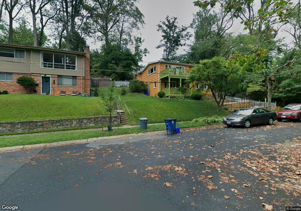 3909 Wexford Dr, Kensington, MD 20895 - photo 1