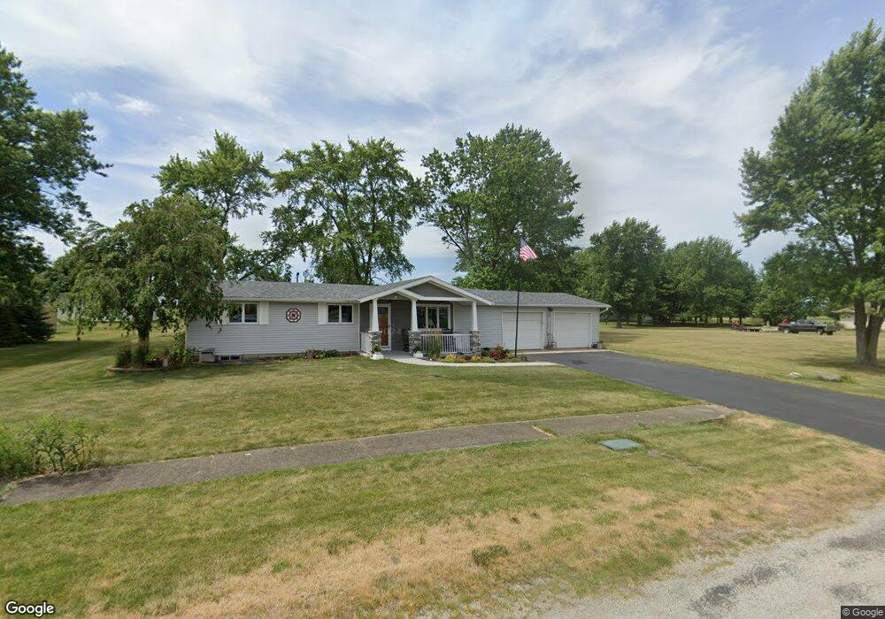 407 W Adams St, Danforth, IL 60930 - photo 1