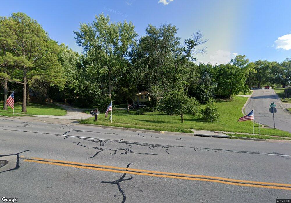 13021 Johnson Dr, Shawnee, KS 66216 - photo 1