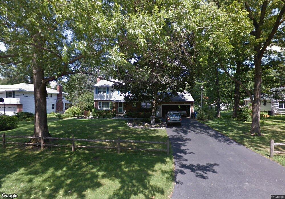 2533 Hilltop Rd, Schenectady, NY 12309 - photo 1