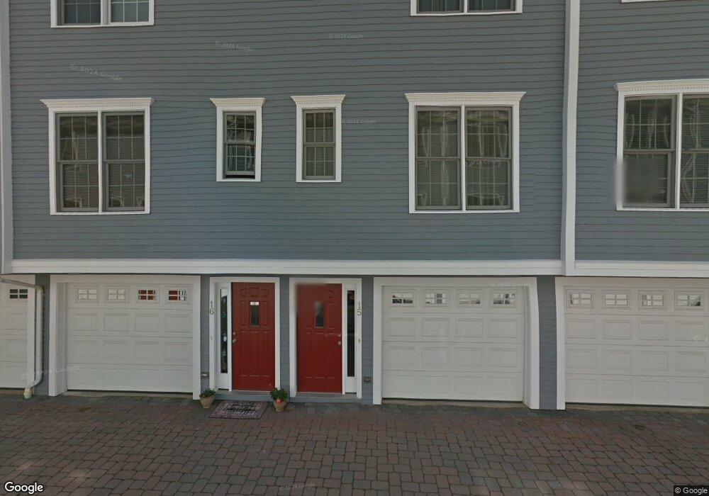 894 Main St unit 2, Wakefield, MA 01880 - photo 1