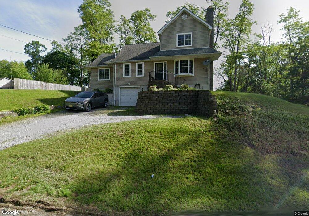 121 Newton Sparta Rd, Newton, NJ 07860 - photo 1