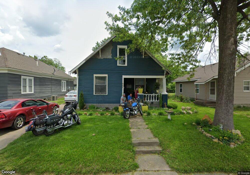 904 S 16th St, Parsons, KS 67357 - photo 1